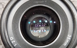Nikon AF Nikkor 35mm 1:2 D