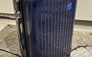 Harvinainen Finnair Rimowa matkalaukku