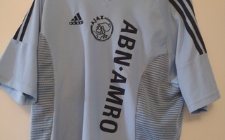 Ajax Amsterdam pelipaita Adidas
